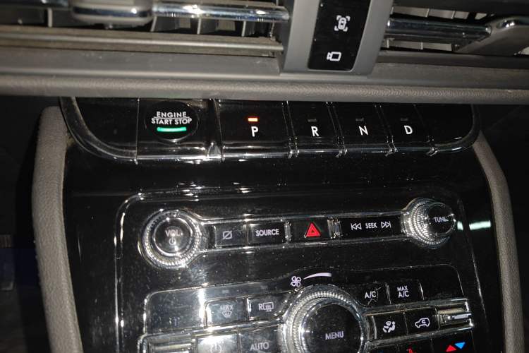 Used Lincoln Corsair 2020 2.0T Two-Wheel Drive Luxury Edition