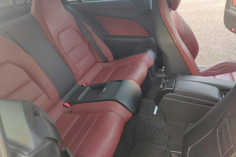 Used Mercedes-Benz E-Class 2010 E 260 CGI Coupe