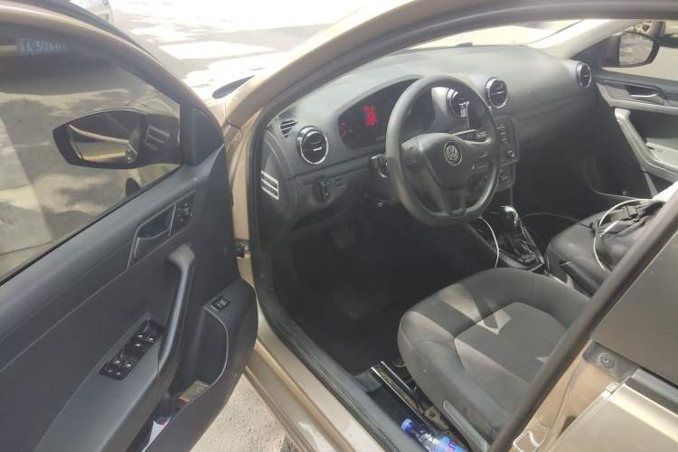 Used Volkswagen Jetta 2017 1.5L Automatic Fashion Model
