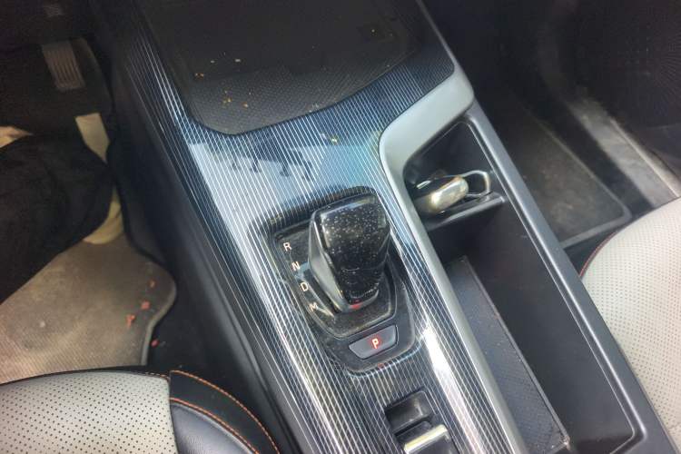 Used Haval LHERY 2021 High-Performance Version 1.5T Golden Rabbit Gear Lever