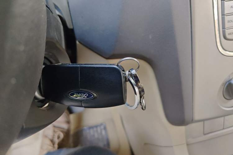 Used Ford Focus 2012 Sedan Classic 1.8L Automatic Fashion Edition