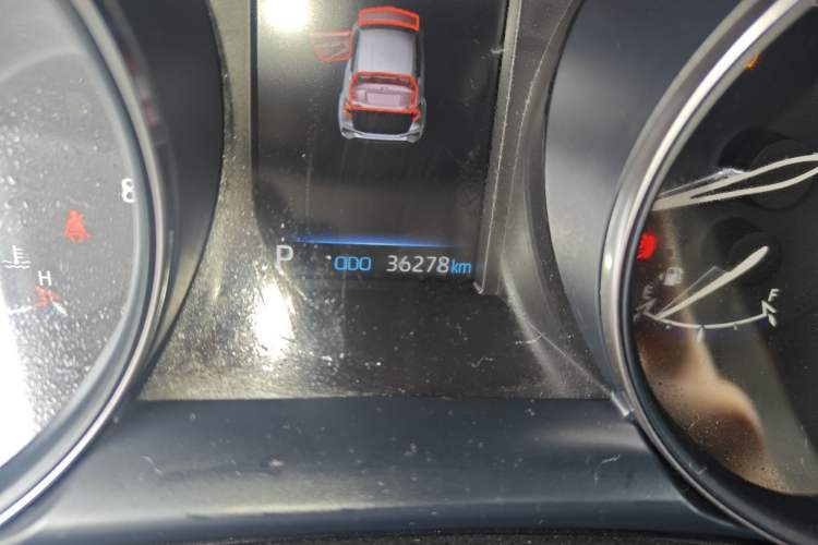 Used Toyota IZOA 2021 2.0L Enjoy Edition Odometer Close Up