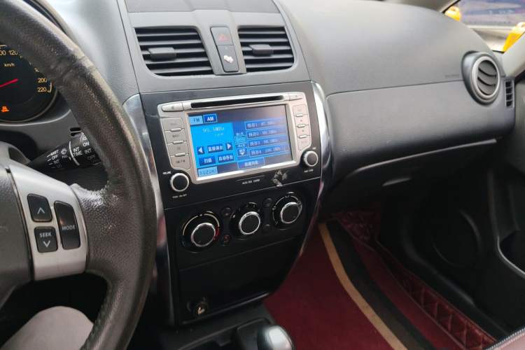 Used Suzuki SX4 2012 1.6L Automatic Ruiqi Model Audio And AC Panel