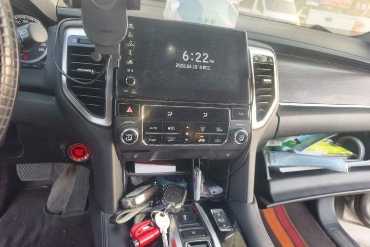 Used Honda UR-V 2017 370TURBO 2WD Prestige Edition China V Audio And AC Panel