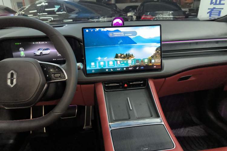 Used Hima AITO M5 2025 Extended-Range Ultra All-Wheel-Drive Version
