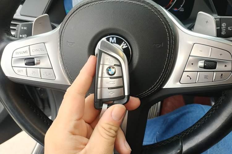 Used BMW X5 2022 Restyled xDrive 30Li Luxury Version M Sport Package
