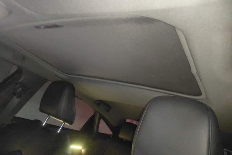 Used Toyota Avalon 2019 2.0L Luxury Edition China VI Standard
