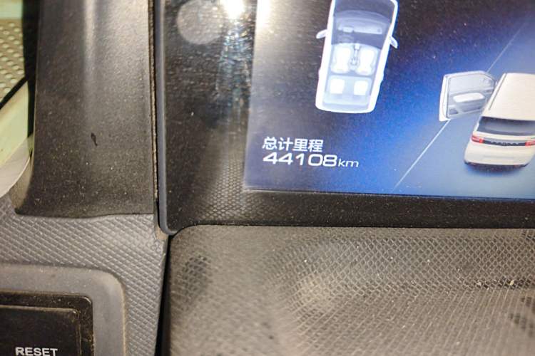 Used Wuling Hongguang MINIEV 2022 Macaron Premium Model – Lithium Iron Phosphate