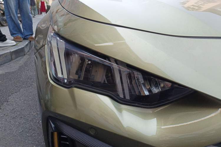 Used GAC Trumpchi EMPOW 2021 270T DCT J16 Version Right Front Headlight