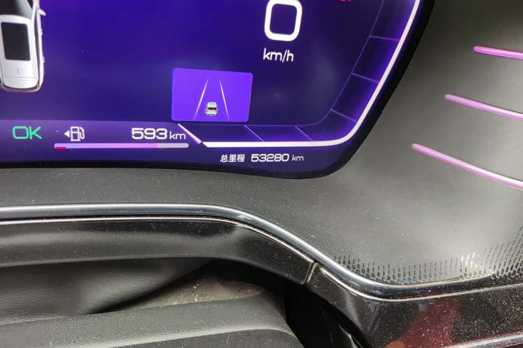 Used BYD Tang New Energy 2022 DM-p 215 km All-Wheel-Drive Deluxe Model Odometer Close Up