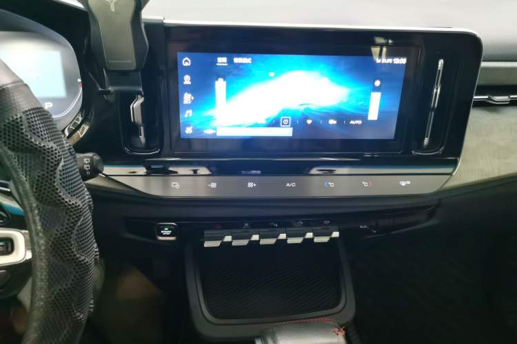 Used Baojun RM-5 2019 1.5T CVT 24-Hour Online Premium Version 7 Seats Audio And AC Panel