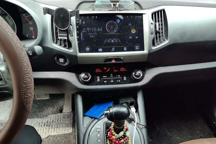 Used Kia Sportage R 2014 2.0L Automatic Two-Wheel Drive GLS Trim Audio And AC Panel