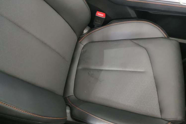 Used Oshan Z6 New Energy 2023 ZhiDian iDD 150KM Flagship PLUS Smart Parking Edition
