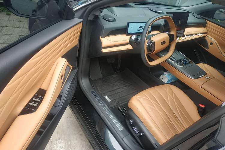 Used Geely Galaxy 8 2025 130km EM-P Starship Edition Left Front Seat