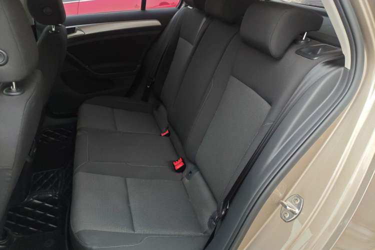 Used Volkswagen Golf 2019 1.6L Automatic Fashion Model China V Standard