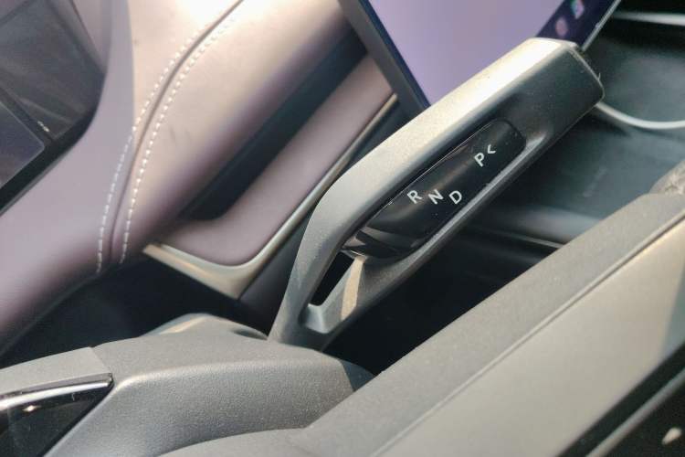 Used Xiaomi Auto SU7 2024 Four-Wheel Drive Ultra-Long Range Advanced Intelligent Driving Max Edition Gear Lever