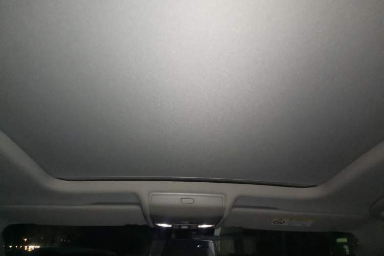 Used Volkswagen Tiguan L 2021 330TSI Automatic Two-Wheel Drive Smart Edition Headliner