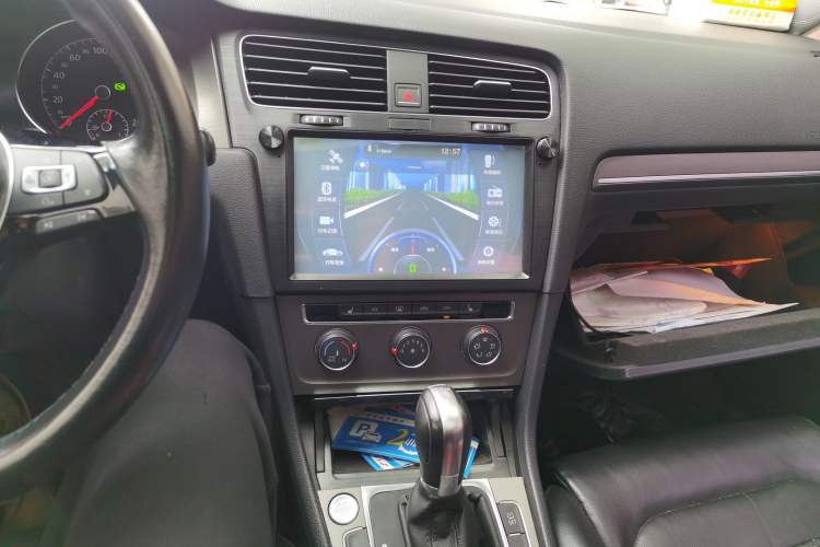 Used Volkswagen Golf 2015 1.4TSI Automatic Luxury Model