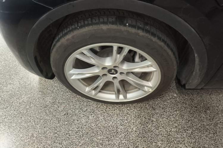 Used Tesla Model Y 2022 Rear-Wheel-Drive Version