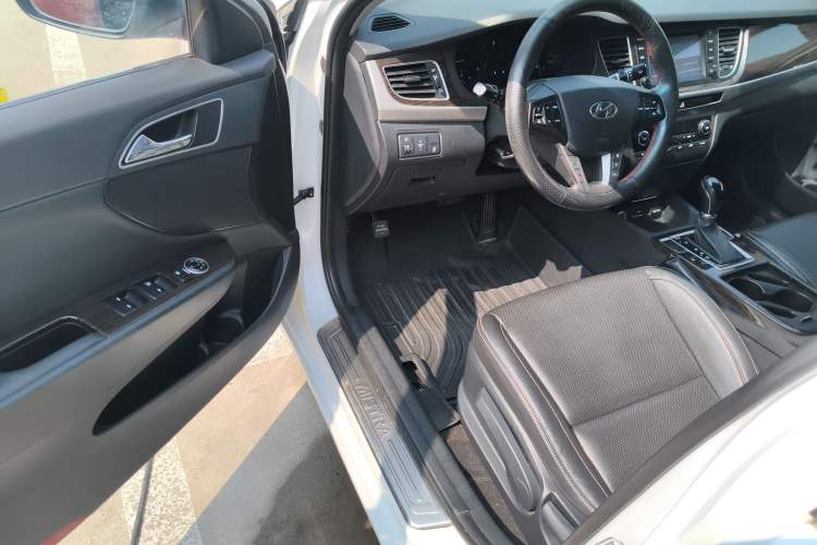 Used Hyundai Mistra 2016 1.6T Automatic Smart GLS
