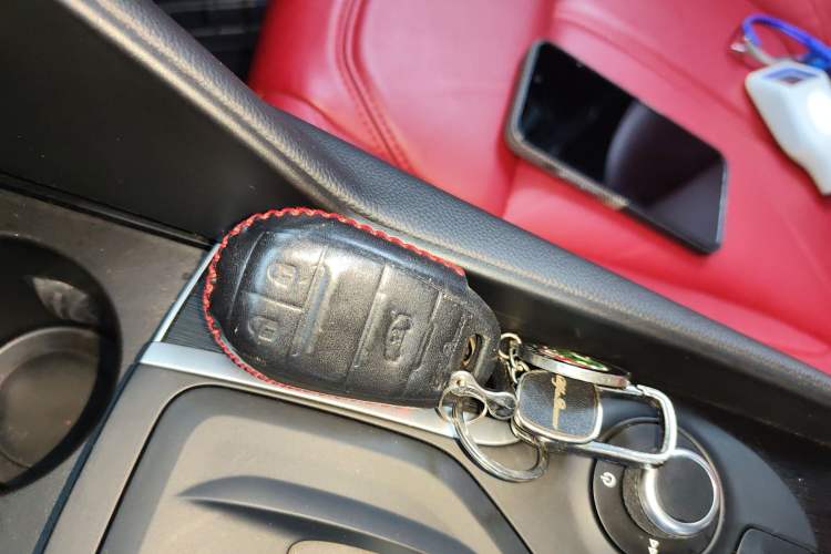 Used Alfa Romeo Giulia 2017 2.0T 200HP Luxury Edition
