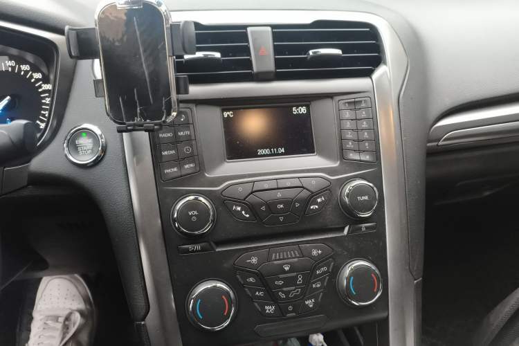 Used Ford Mondeo 2017 EcoBoost 200 Stylish Model
