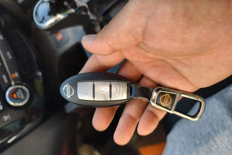 Used Nissan X-Trail 2019 2.0L CVT Smart Connect Comfort Edition 2WD Vehicle Key