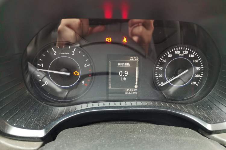 Used JMC Baodian 2022 2.5T Diesel Two-Wheel-Drive Comfort Edition Standard Wheelbase JX4D25A6L Instrument Cluster