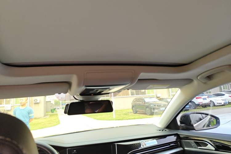 Used Volkswagen Passat 2022 330TSI Luxury Edition Headliner