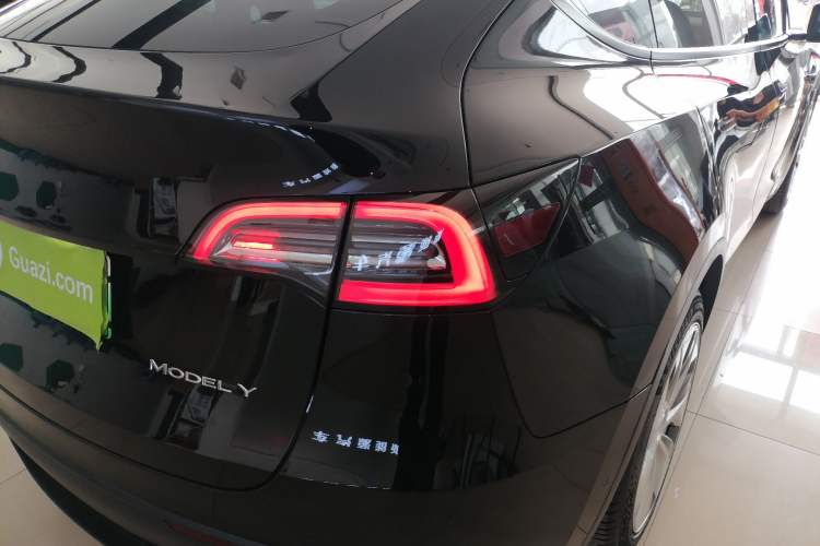 Used Tesla Model Y 2022 Rear-Wheel-Drive Version Right Rear Taillight