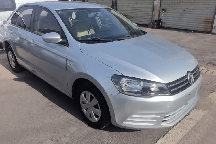 Used Volkswagen Jetta 2015 Value Edition 1.6L Manual Fashionable Style
