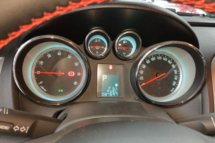 Used Buick GT 2014 XT 1.6L Automatic Fashion Edition Instrument Cluster