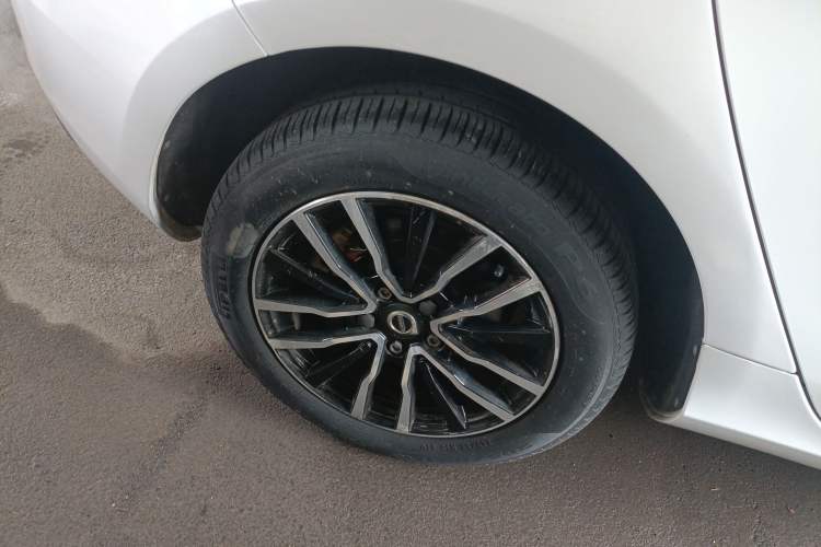 Used Volvo V40 2017 T3 Zhiyi Edition
