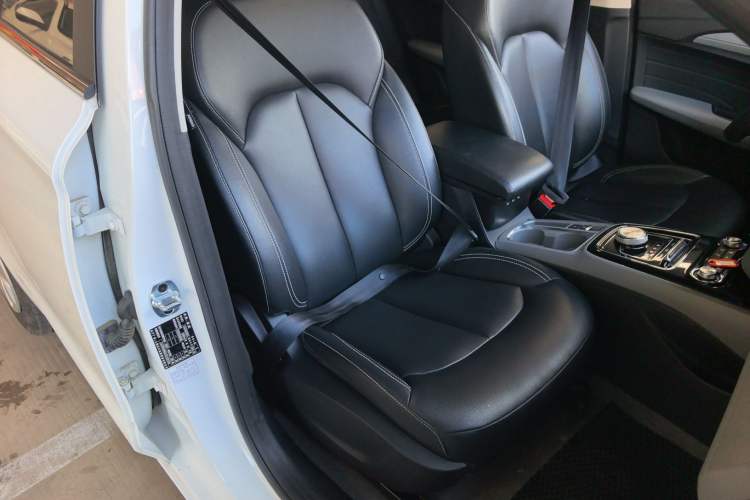 Used Roewe Ei5 2018 Government Procurement Version Right Front Seat