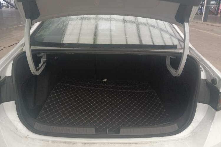 Used Volkswagen Sagitar 2026 Model L 300TSI DSG Luxury Version
