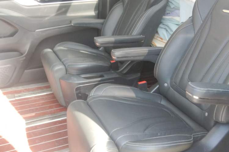 Used SAIC MAXUS G20 2020 2.0T Gasoline Automatic Luxury Executive Edition