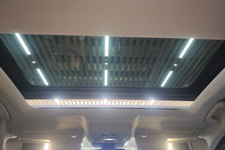 Used Jaguar XF 2016 XF 2.0T Two-Wheel-Drive Luxury Edition
