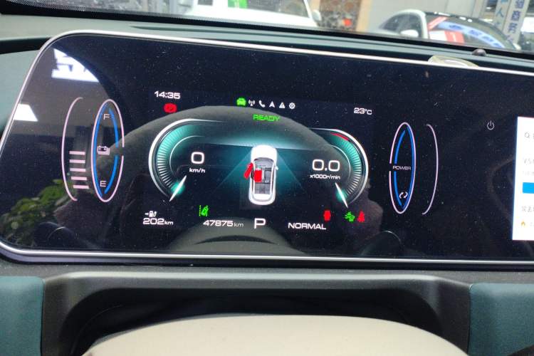 Used ORA Good Cat 2023 401 km Standard Range Prestige Version Lithium Iron Phosphate Instrument Cluster