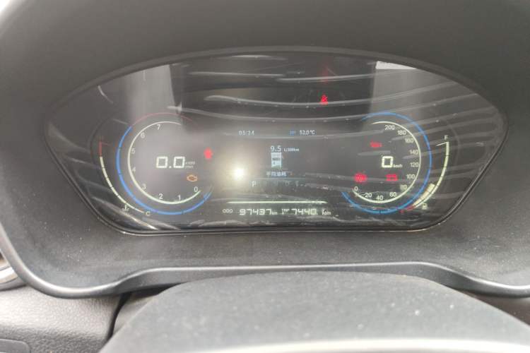 Used Dongfeng Fengon 370 2018 S370 1.5L CVT Luxury 7-Seater Instrument Cluster