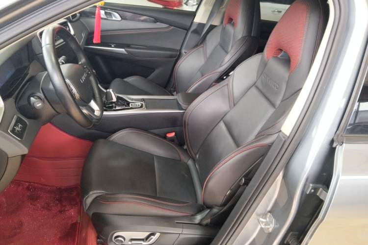 Used Lynk & Co 01 2019 2.0T Two-Wheel Drive Zhaopu Version China VI Standard
