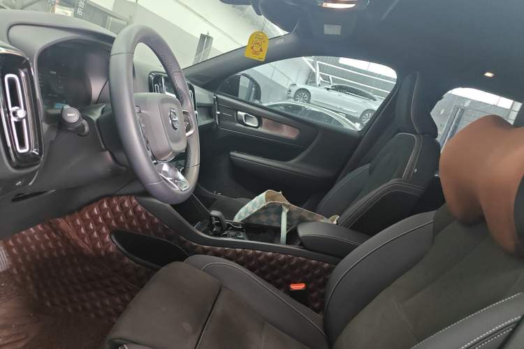 Used Volvo XC40 New Energy 2023 Long-Range PRO Version Left Front Seat
