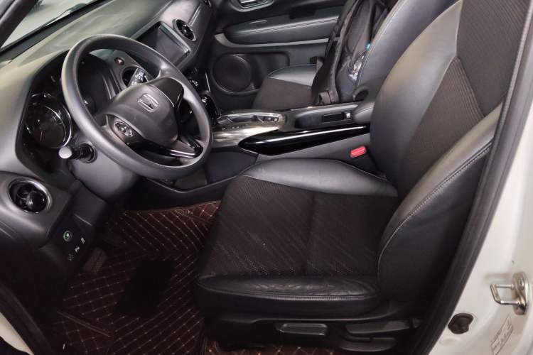 Used Honda XR-V 2017 1.8L EXi CVT Comfort Version Left Front Seat