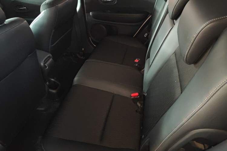 Used Honda Vezel 2020 1.5L CVT Pioneer Edition