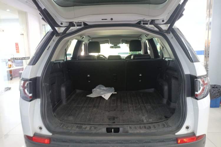 Used Land Rover Discovery Sport 2019 240 PS PURE Edition China VI Standard