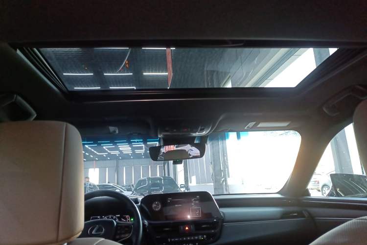 Used Lexus ES 2021 200 Excellence Edition