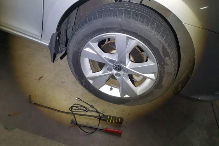 Used Volkswagen Bora 2015 Value Edition 1.6L Automatic Comfort Version