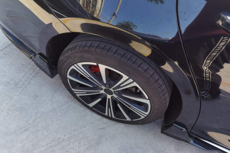 Used Geely Auto Preface 2025 Dongfang Yao 1.5TD Kunlun Edition
