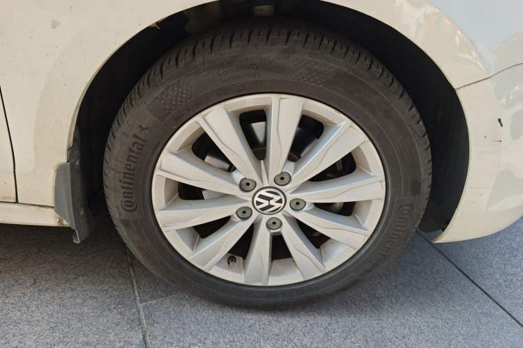 Used Volkswagen Sagitar 2014 1.6L Manual Comfort Model