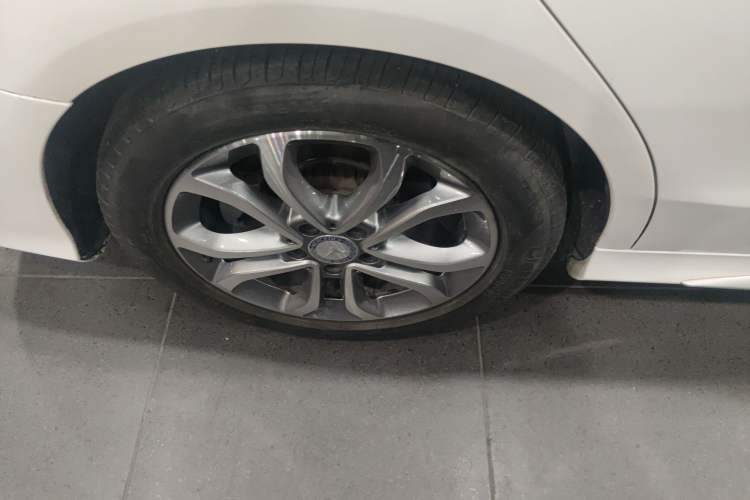 Used Mercedes-Benz C-Class 2015 Restyled C 180 L Sport Edition
