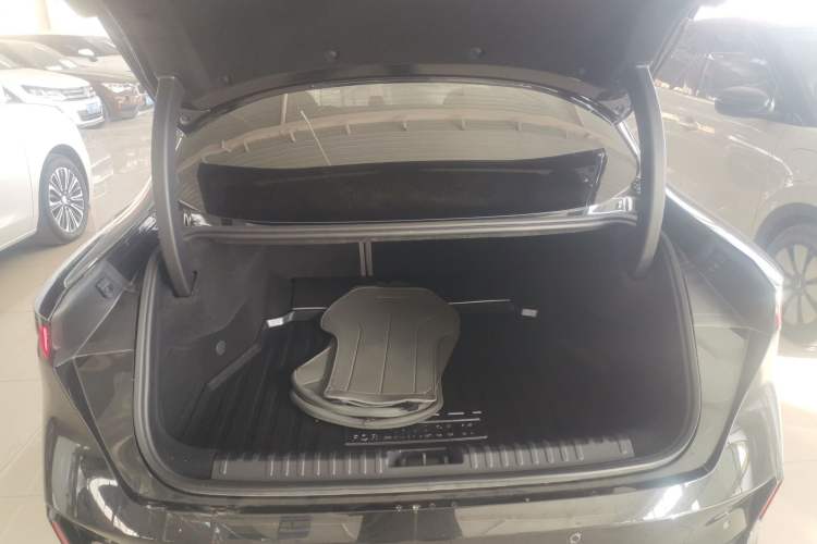 Used Lynk & Co 07 2024 EM-P 126 Long-Range Ultra